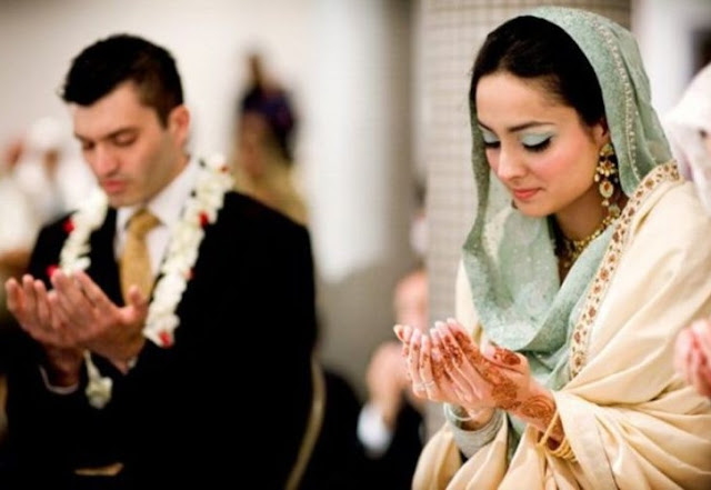 Rumah Tangga Bahagia Bukan Dilihat Dari Seberapa Besar Gaji Suami, Tapi Seberapa Besar Tanggung Jawab Suami Rumah Tangga Bahagia Bukan Dilihat Dari Seberapa Besar Gaji Suami, Tapi Seberapa Besar Tanggung Jawab Suami