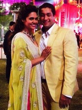 Esha Gupta Family Husband Biography Parents children's Marriage Photos