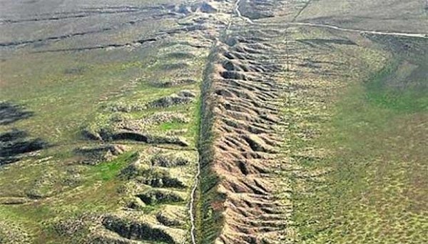 Estudio de la NASA identifica falla geológica que conecta México a estados unidos. Estudio de la NASA identifica falla geológica que conecta México a estados unidos.