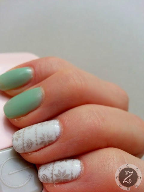 zimowy manicure