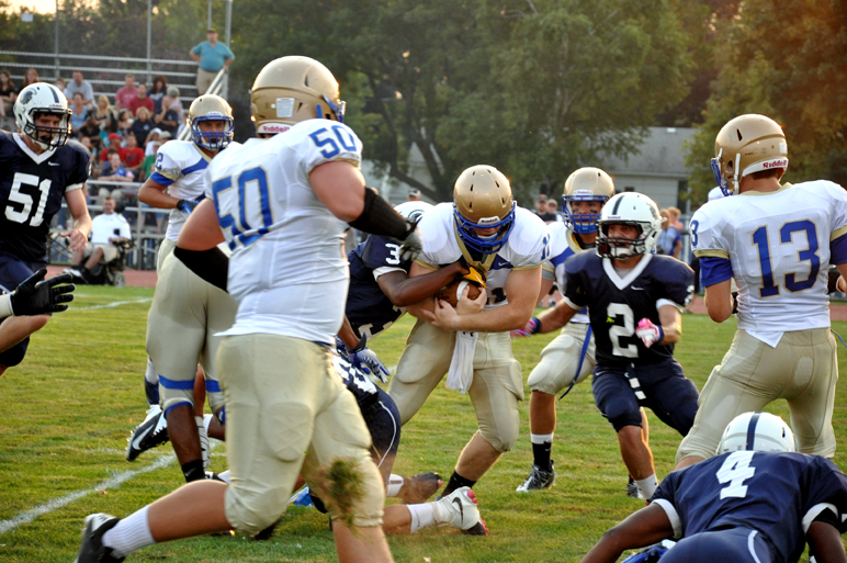 ster Schroeder Varsity Football Photos GatesChili (Lost 1412)