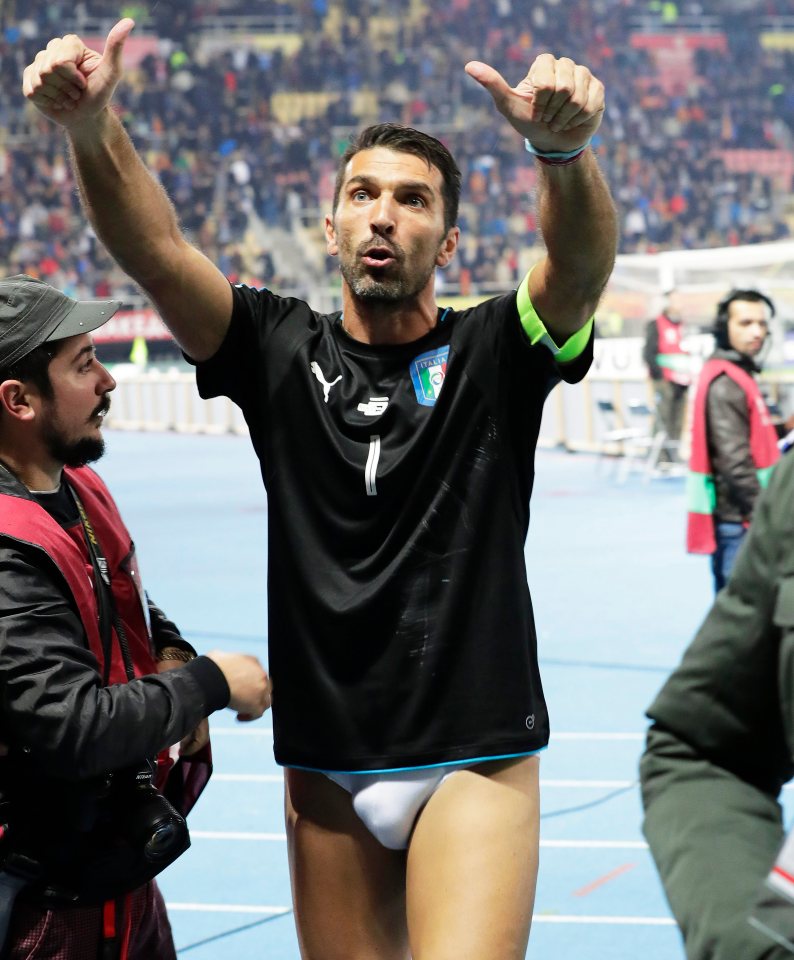 Gianluigi Buffon shows off pants in Macedonia