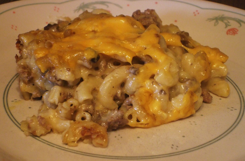 Milkmaid's Recipe Box MacaroniHamburgerCheesey Casserole (with picture)