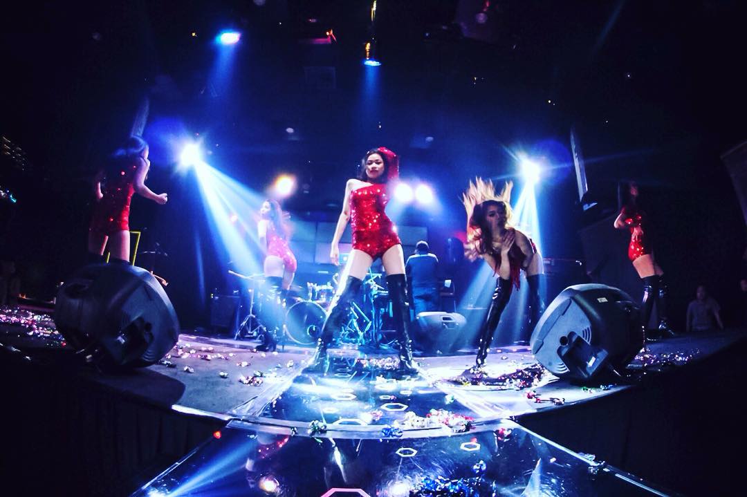 Live Bands At Fashion Shows Live Bands At Fashion Shows