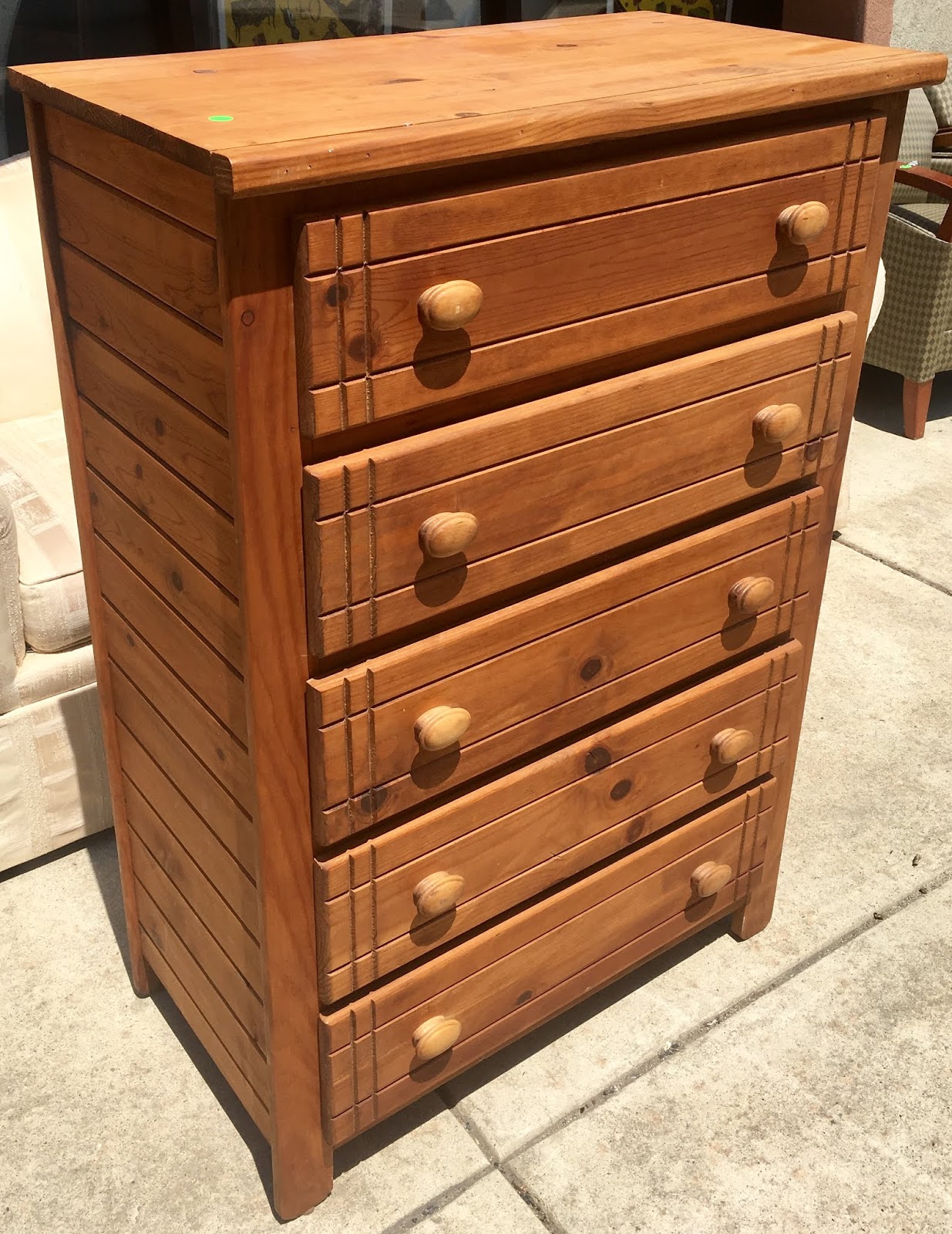 Uhuru Furniture Collectibles Pine 5 Drawer Chest By Canyon