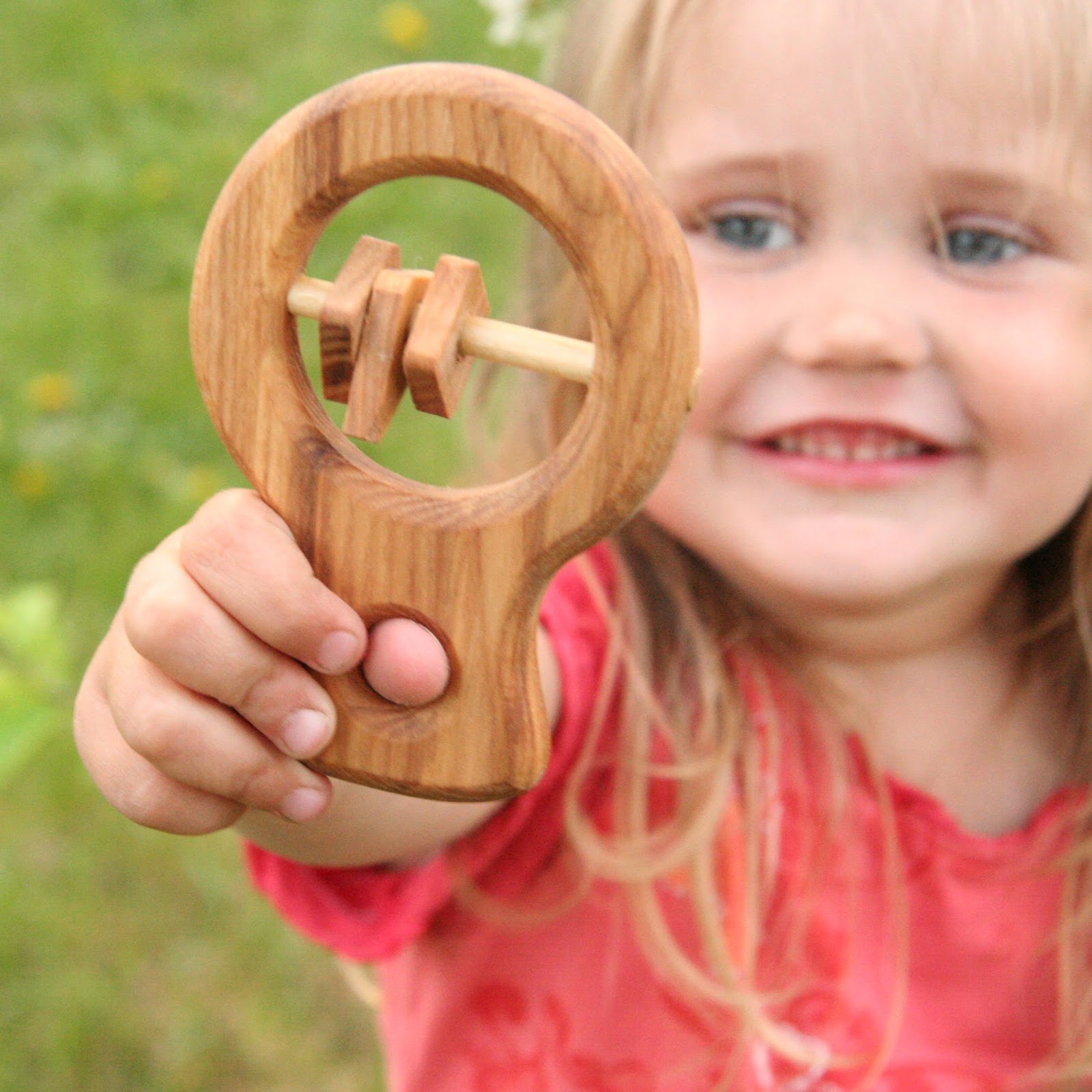 Lotes Wooden Toys Family Baby Rattles