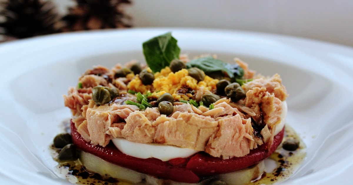 Timbal de Atún en Conserva y Pimentos del piquillo con Vinagreta de