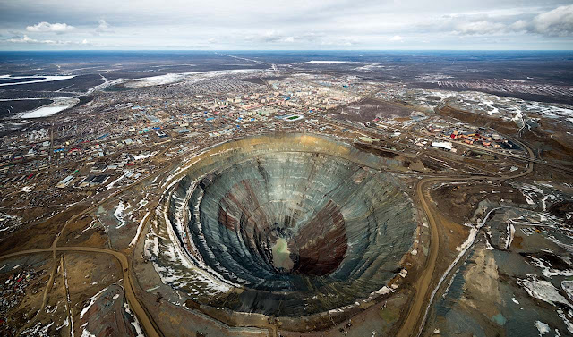 Maior mina de diamantes a céu aberto do mundo