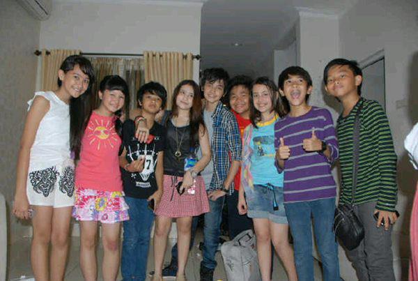 Vania's Blog Terbaru Hanya Kamu Vania's Blog Terbaru Hanya Kamu