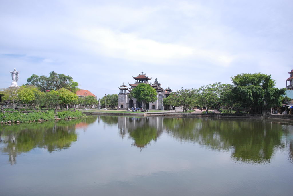 Nhà thờ đá Phát Diệm, Ninh Bình