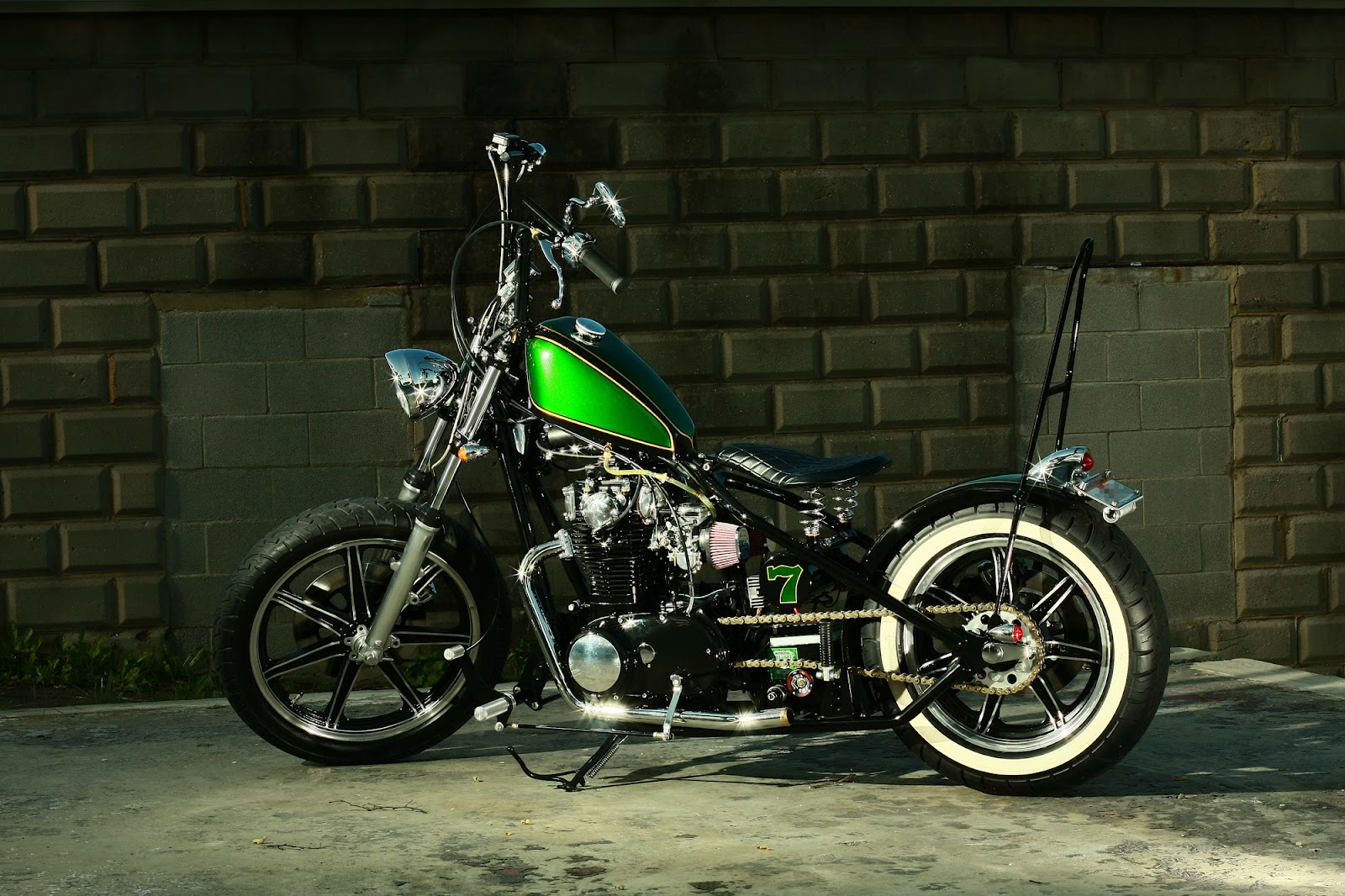 Lowbrow Customs BlogORama Customer Bike Spotlight Rich's '74 XS650