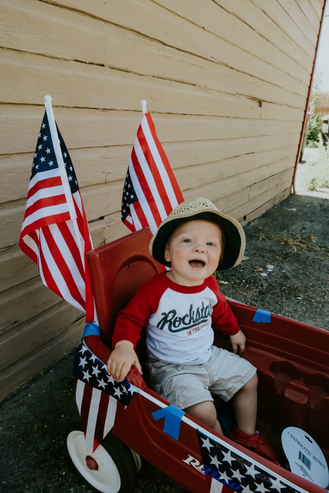 Our 4th of July Holiday: 2 Parades, 1 Annual Block Party, and lots of food by lifestyle blogger Michelle of Mumsy