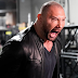 Batista faz seu retorno à WWE durante RAW