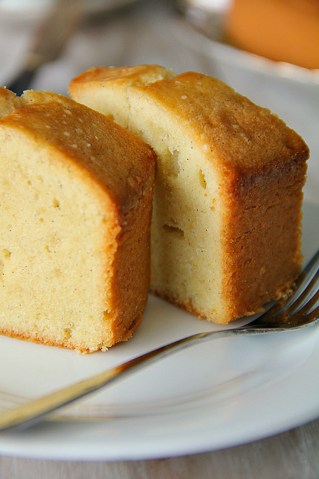 singapore shiok! cream cheese vanilla rum pound cake