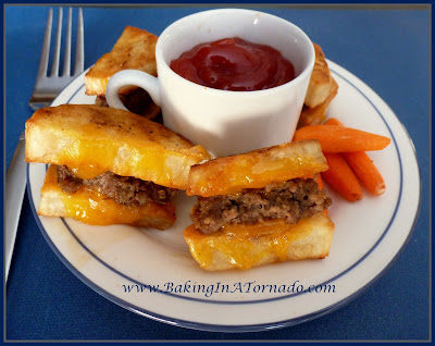 Burger Sliders on Potato Crisps | www.BakingInATornado.com | #recipe #dinner