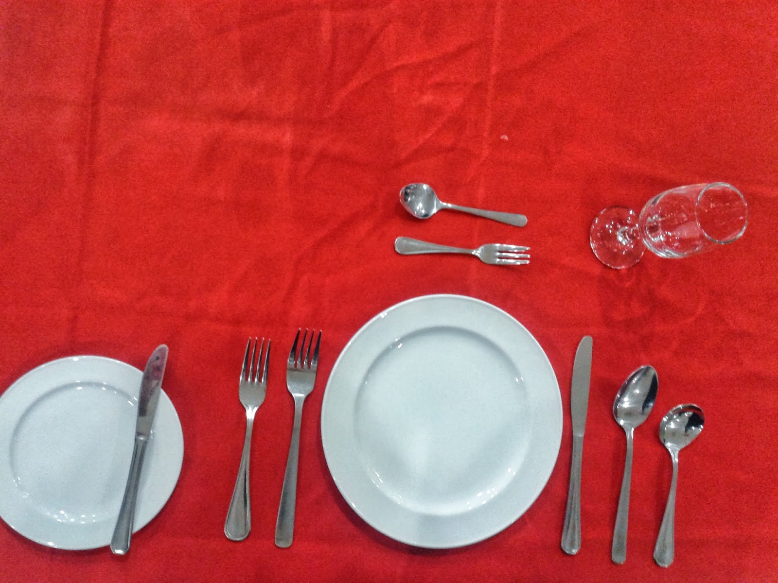 TABLE SETTING ) Alimentos y Bebidas