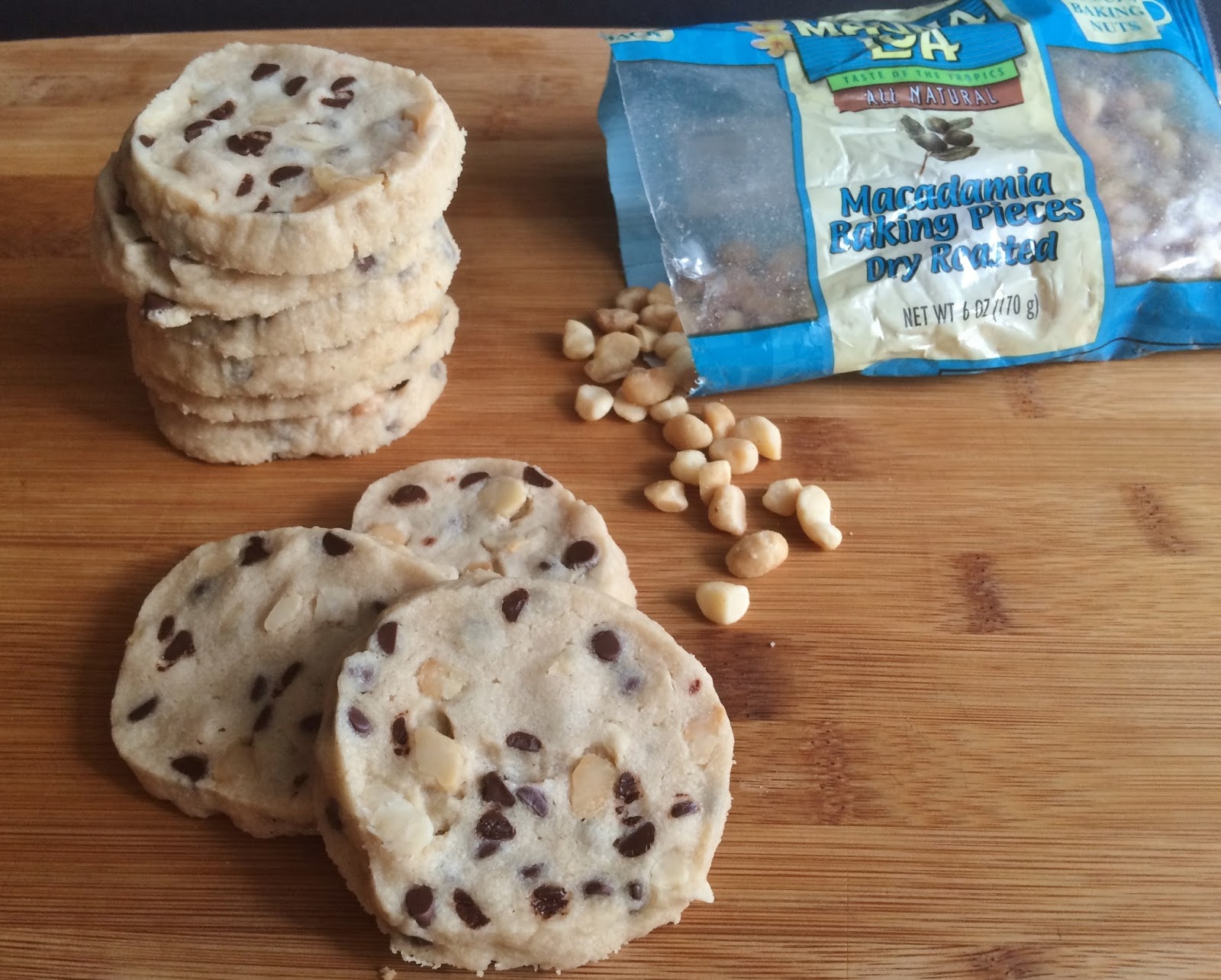 My Tiny Oven Macadamia Nut Chocolate Chip Shortbread Cookies
