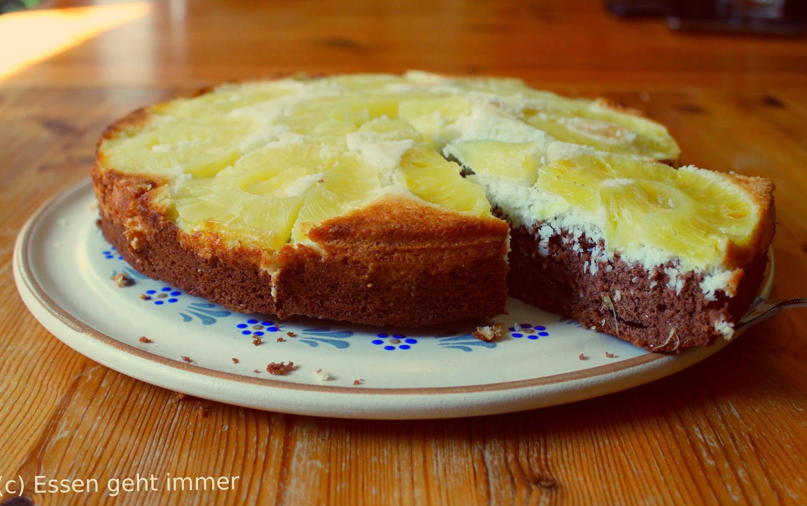 Essen geht immer: Kokos-Ananas-Kuchen - am besten mit Schlagsahne