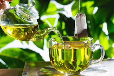 drinking-green-tea-could-prevent-artery-explosion
