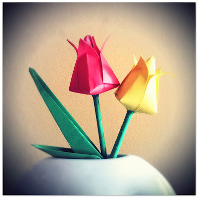 origami flowers, paper tulips, make your own tulips