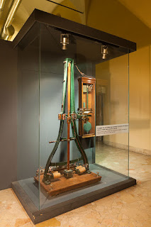 A model of Caselli's device can be seen at the Leonardo da Vinci museum in Milan