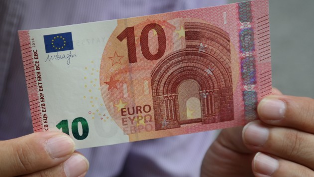 Ούτε σήμερα μπήκαν τα οικογενειακά επιδόματα!  
