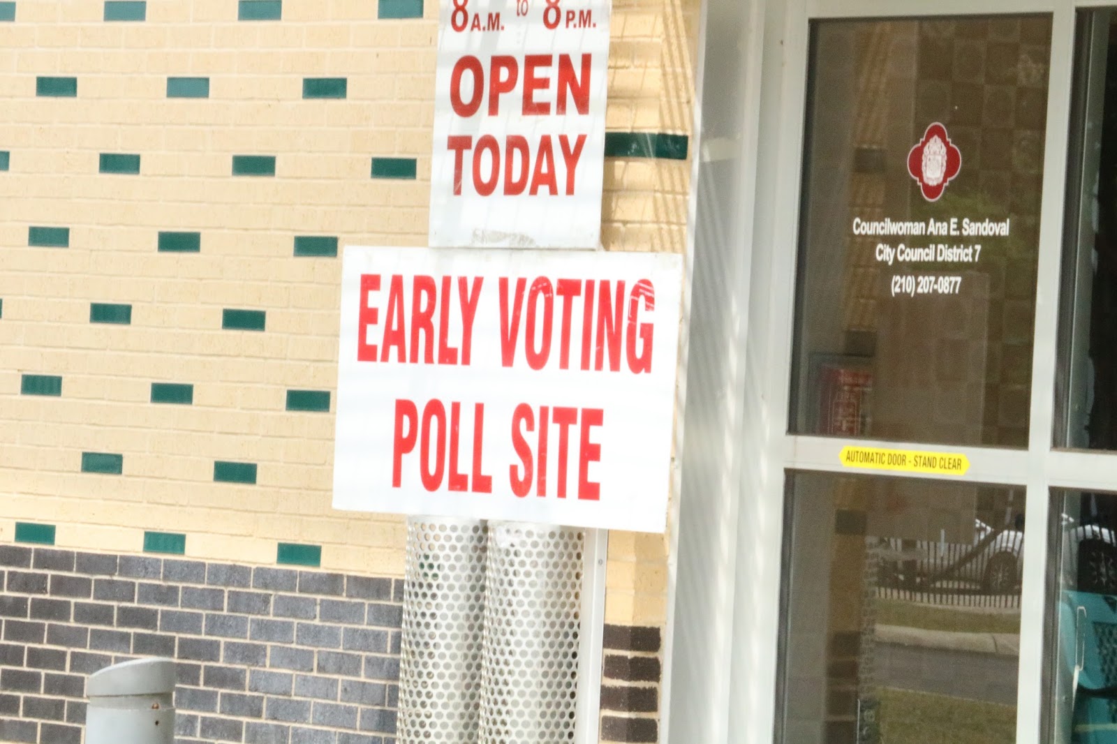 Walker Report Shedding Light on Bexar County 1st day of early voting