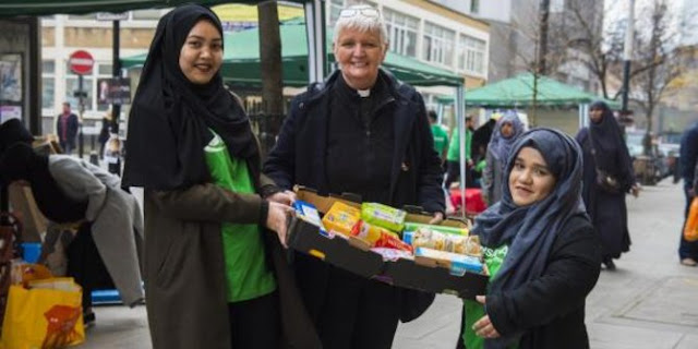 Buktikan Toleransi yang Tinggi, Muslim London Sumabang 10 Ton Makanan Menjelang Natal