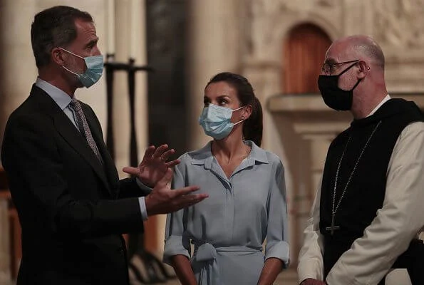 Queen Letizia wore a light blue midi shirt dress from Pedro del Hierro 2019 collection. Queen Letizia wore a new Macarena shoes. Barcelona