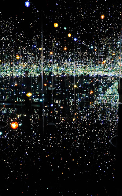 Yayoi Kusama Infinity Mirrors Photos Lights Toronto AGO