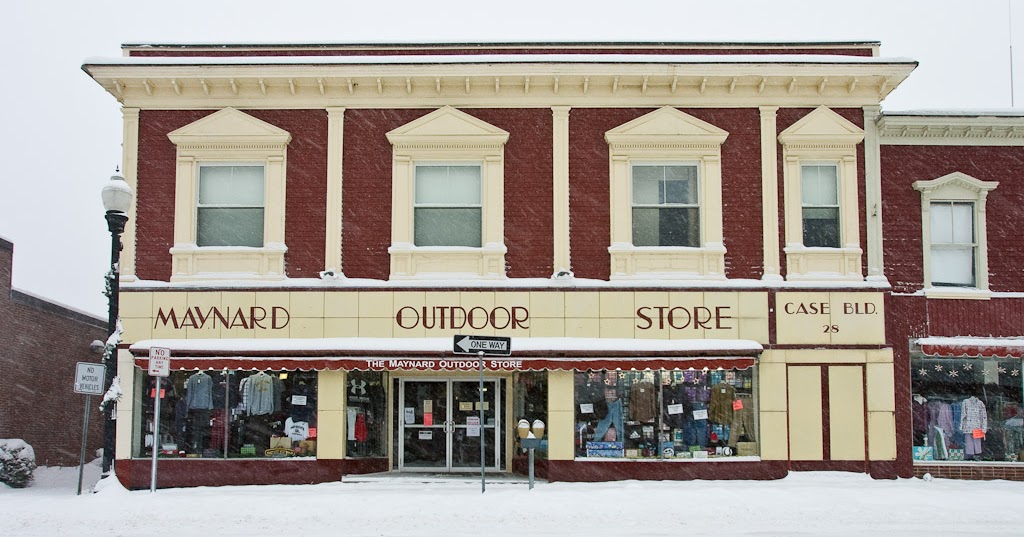 10engines 10E2610 Outdoor Store Maynard, MA