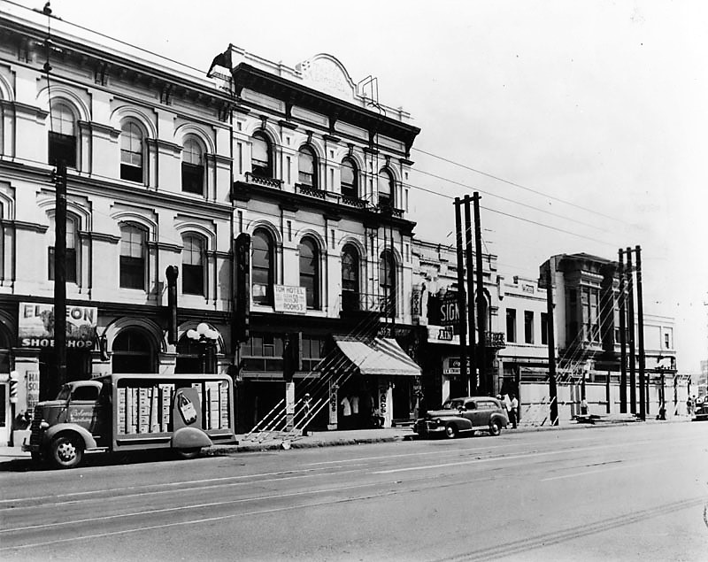 Los Angeles Theatres Merced Theatre