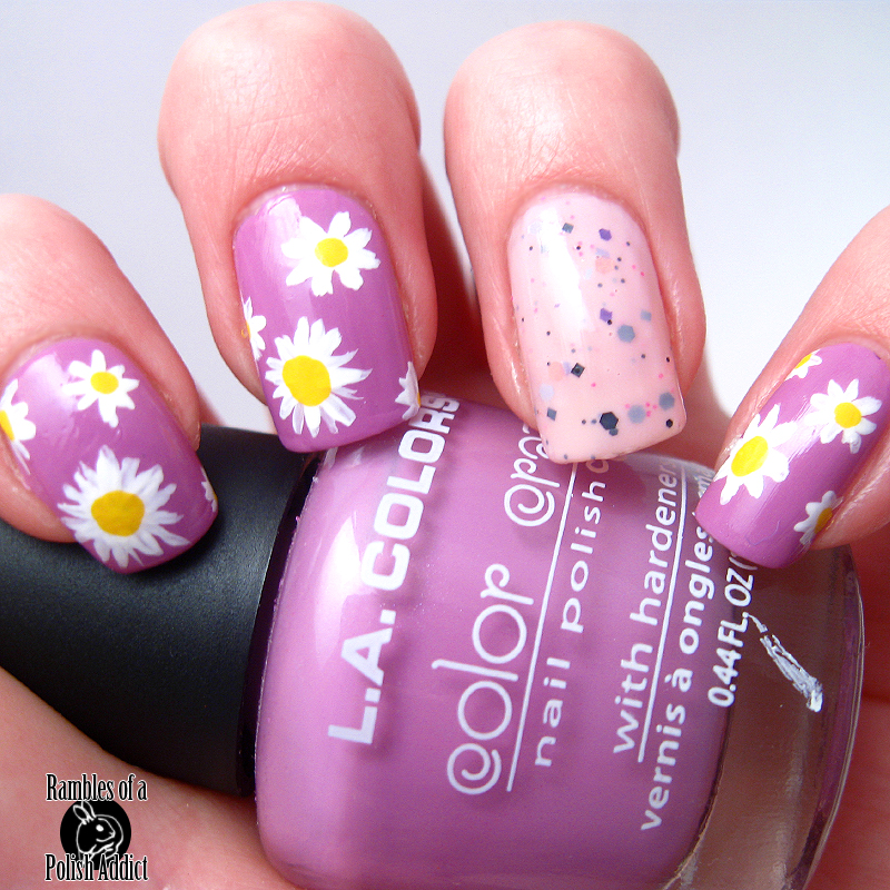 Daisy nails Rambles of a Polish Addict