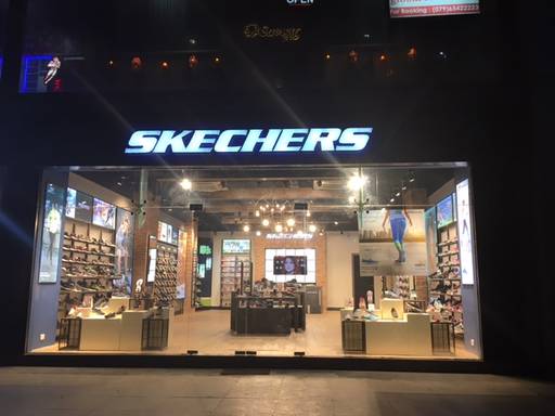 Skechers maninagar Clearance