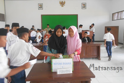 MTs Model Gelar Pemungutan Suara Menentukan Ketua OSIS 2016