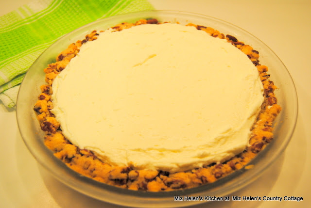 Texas Mud Pie at Miz Helen's Country Cottage