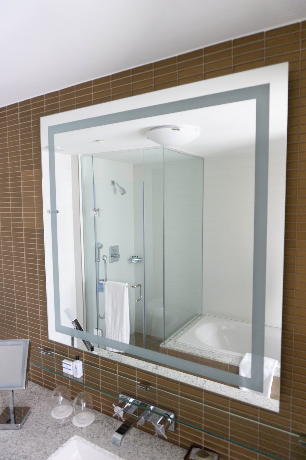 Why You Should Stay at Hotel X, A Luxury Hotel in Toronto Sincerely