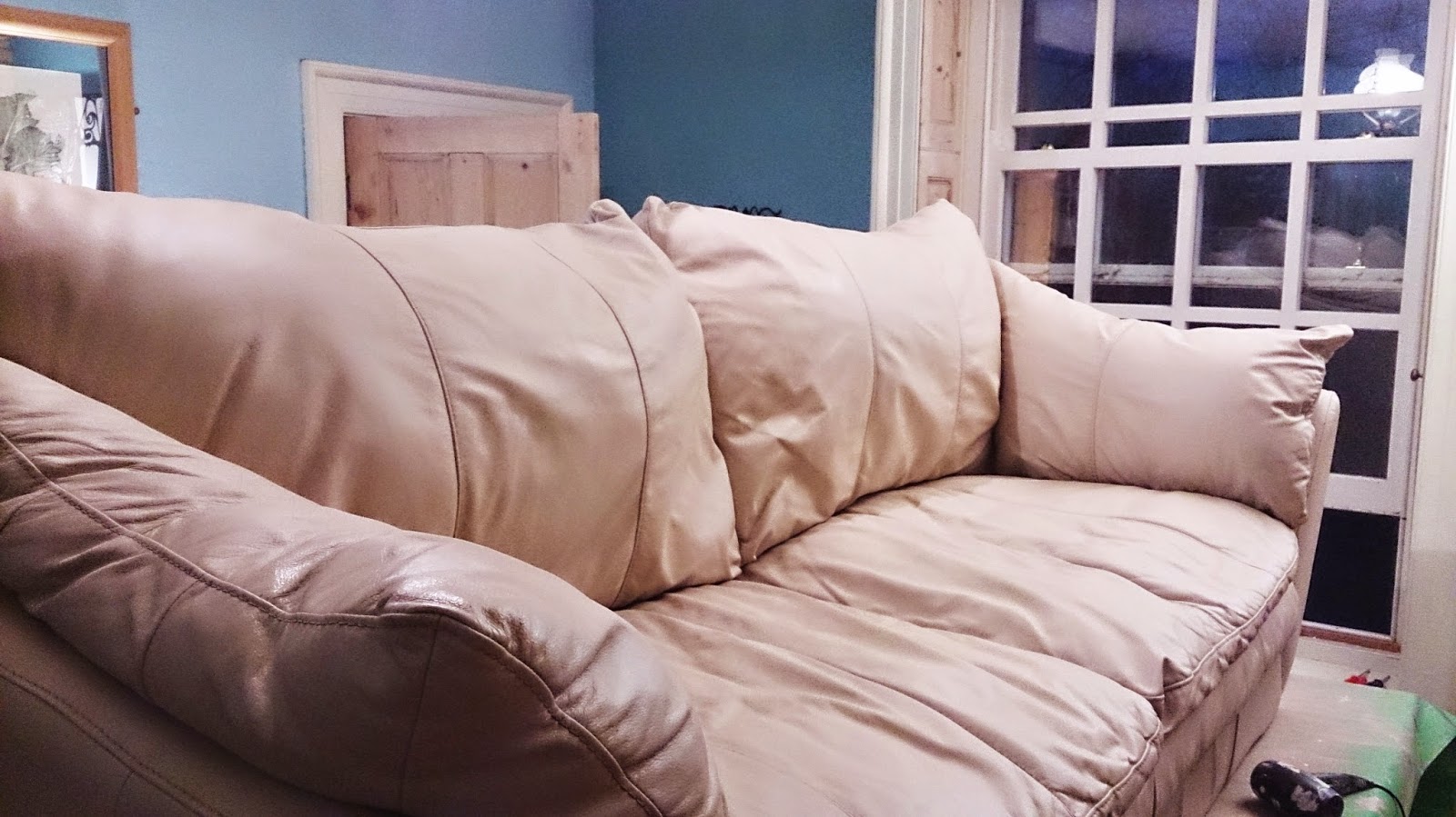 Leather sofa recolour Art of Clean UK 01223 863632