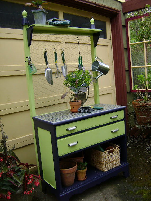 garden/potting bench