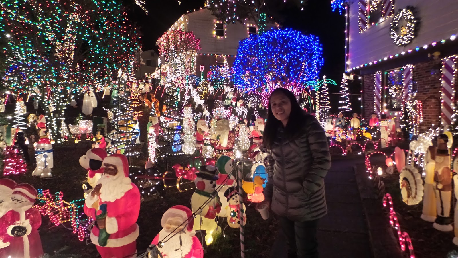 Trails and Travelogues The Tacky Lights Tour An Experience