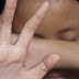 “A mesma coisa que ele faz com mamãe”, relata menina sobre abusos de padrasto