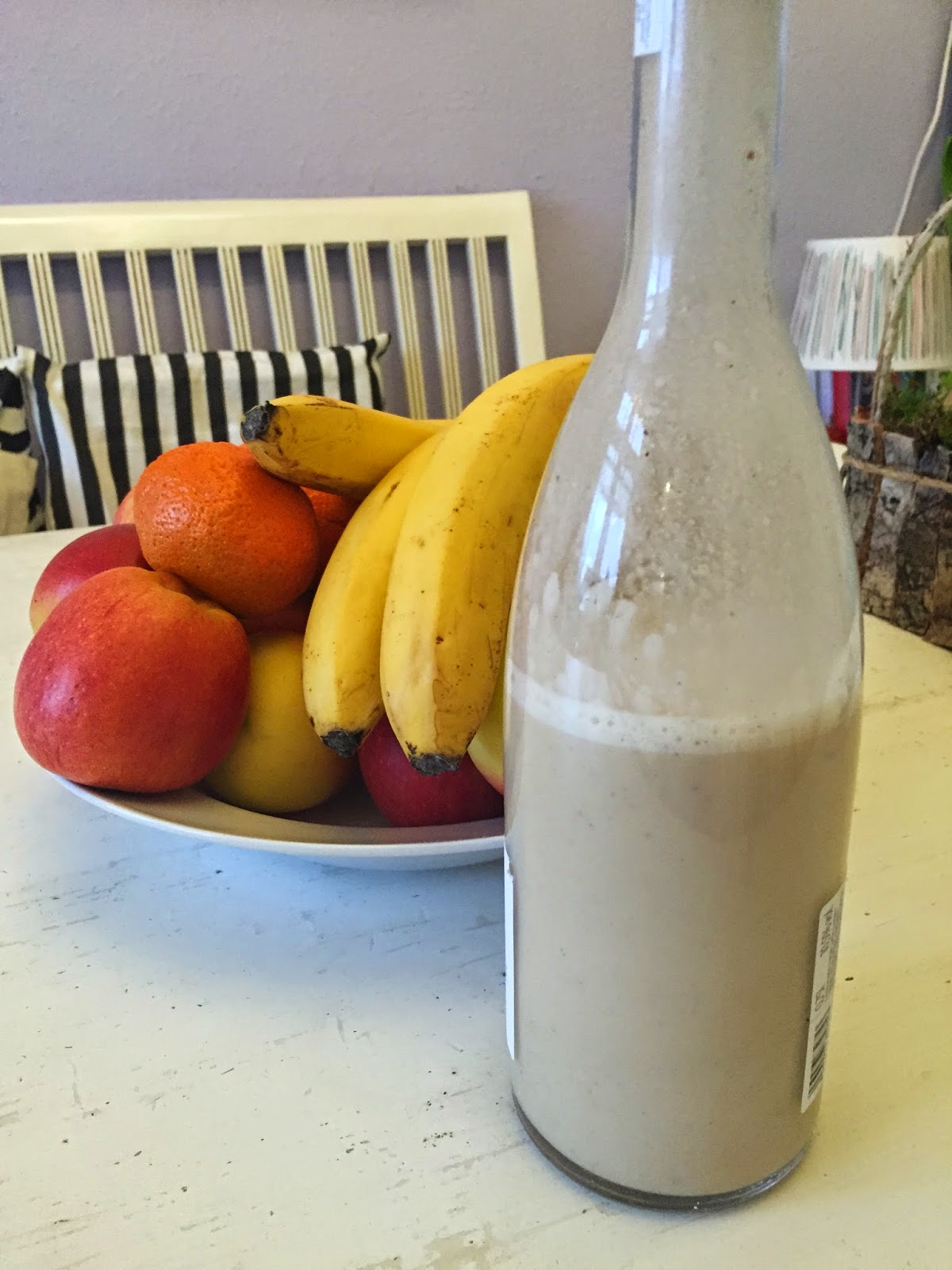 entspannt vegan: Selbstgemachte Mandelmilch (mit neuem Mixer)