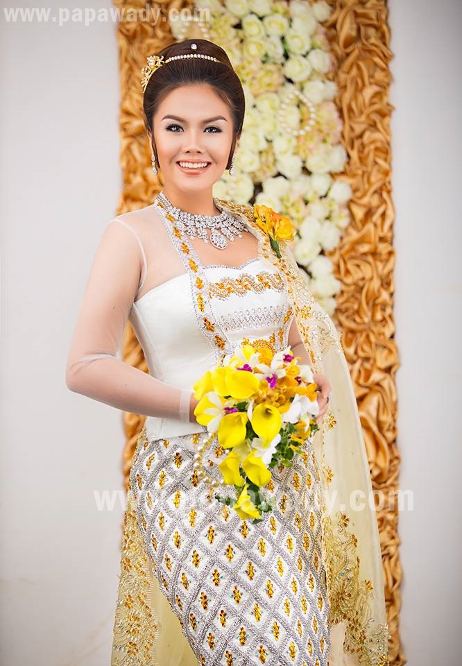 Ni Ni Khin Zaw With Beautiful Myanmar Dress