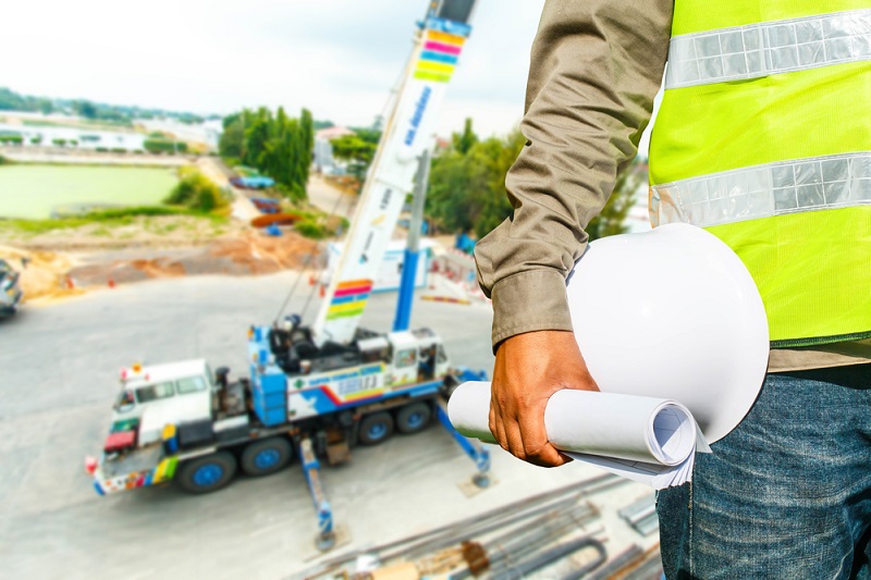 the AUSSiE Info All You Need to Know About Mobile Crane Hire Rates for