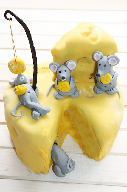 Tort ''Roata de cascaval'' cu soricei