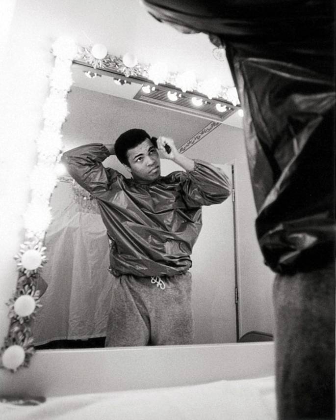 Muhammad Ali before the mirror, 1973