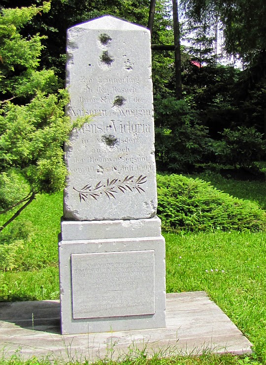 Obelisk poświęcony cesarzowej Prus Wiktorii Auguście.