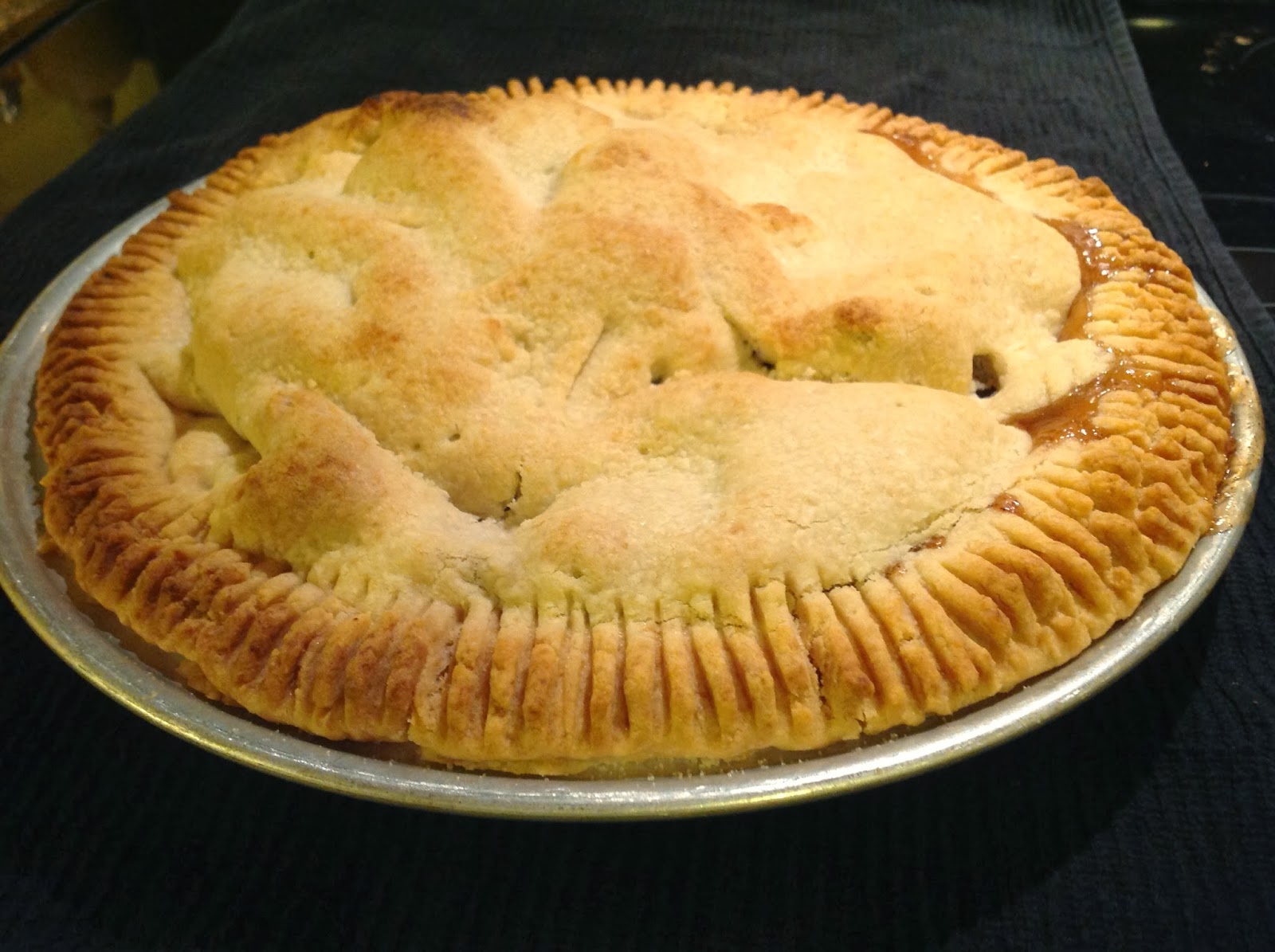 LindyintheBurg Homemade glutenfree apple pie with Bob’s Red Mill