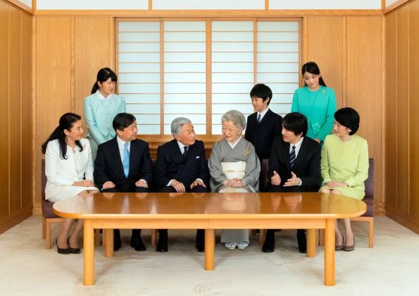 Emperor Akihito, Empress Michiko, Crown Prince Naruhito, Crown Princess Masako, Princess Aiko,  Prince Akishino,  Princess Kiko, Princess Mako and Prince Hisahito