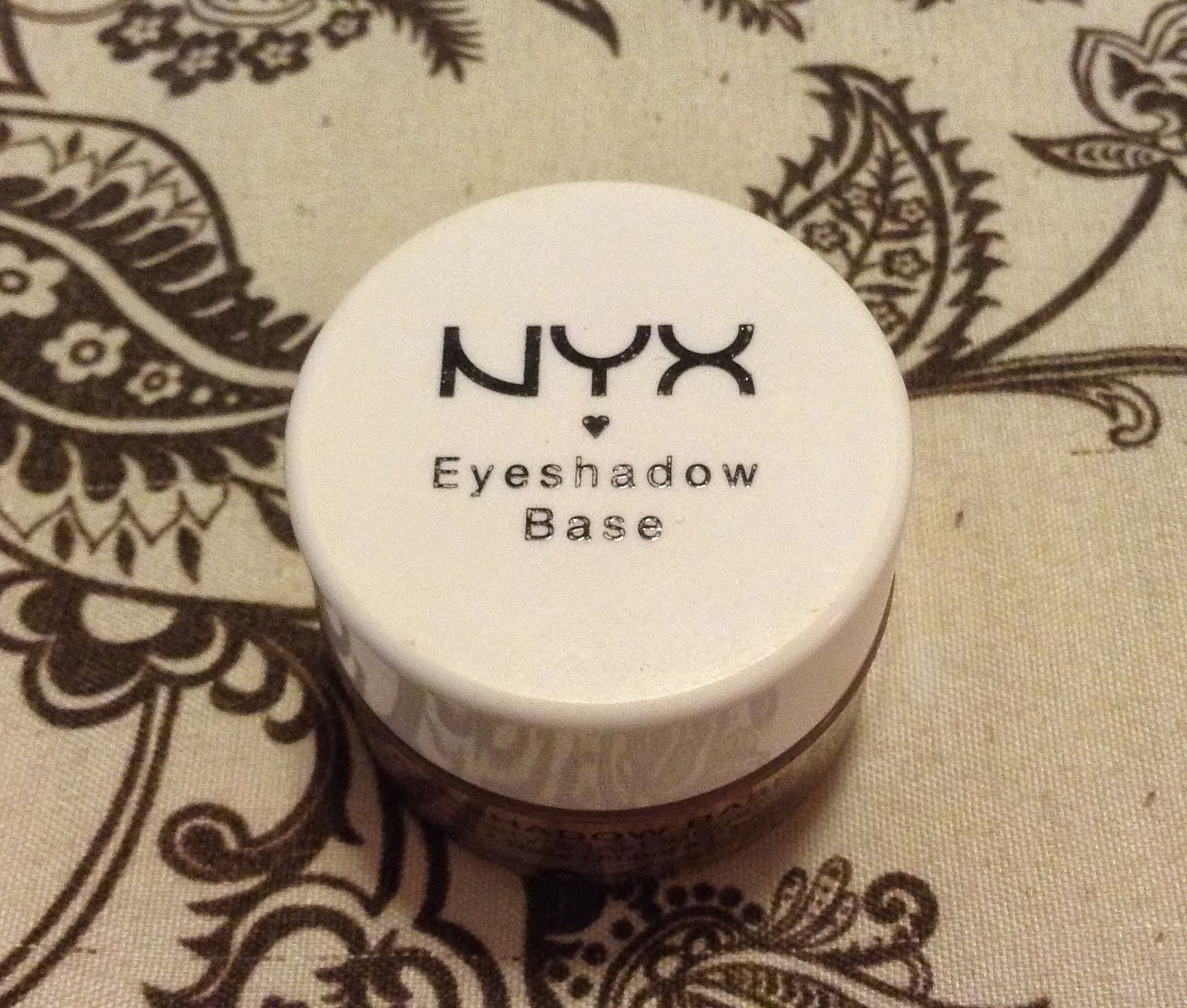 REVIEW NYX Eyeshadow Base ESB 03 (Skin Tone) CiaoCiao808